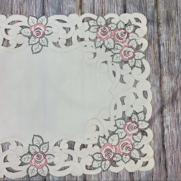 Handmade Embroidered Floral Table Runner - Picture 6 of 14